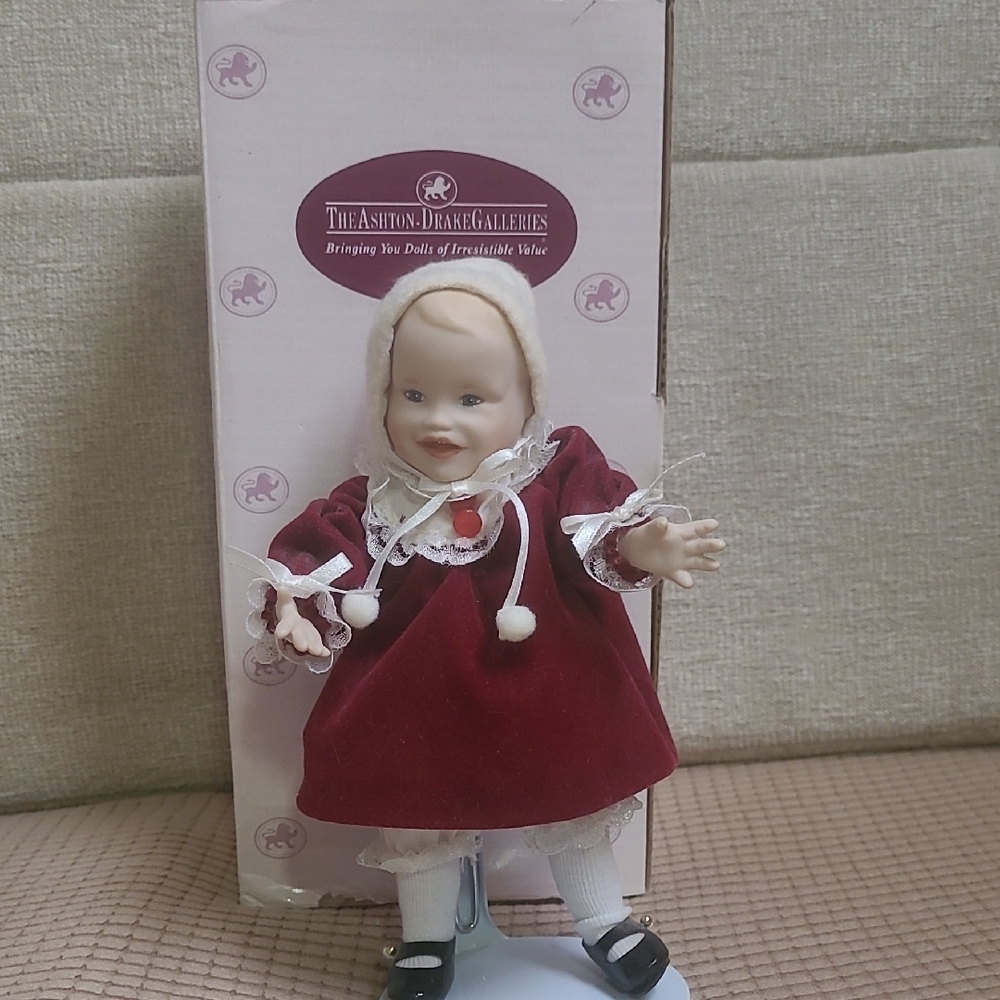 Ashton-Drake Galleries Red Doll
